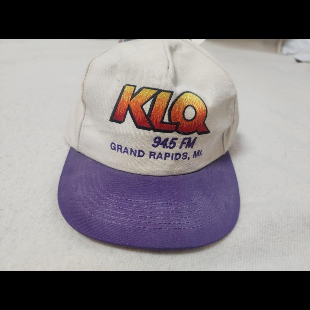80s KLOQ‎ Grand Rapids, MI snapback hat new with tags